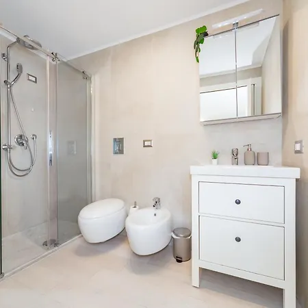 Navigli Panoramica Terrazzo Free Parking Ac Wifi דירה מילאנו