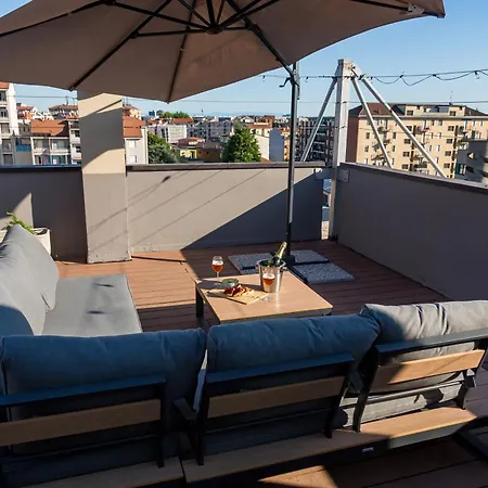 Navigli Panoramica Terrazzo Free Parking Ac Wifi * מילאנו