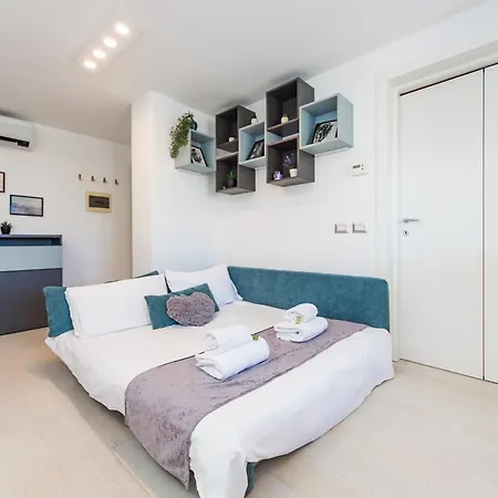 דירה Navigli Panoramica Terrazzo Free Parking Ac Wifi *