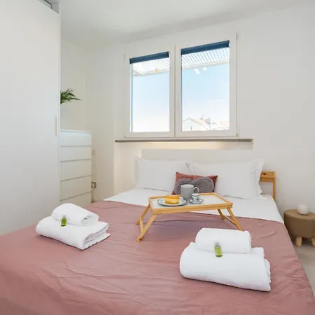 Navigli Panoramica Terrazzo Free Parking Ac Wifi מילאנו